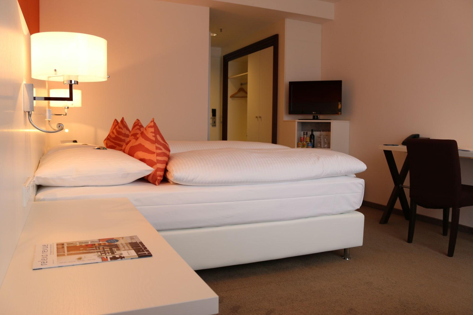 โรงแรมเรเล็กซา แฟรงค์เฟิร์ต อัม ไมน์ Frankfurt am Main ภายนอก รูปภาพ